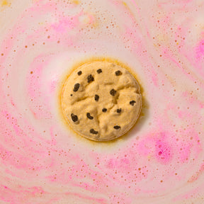 Milk & Cookies - Bath Bomb