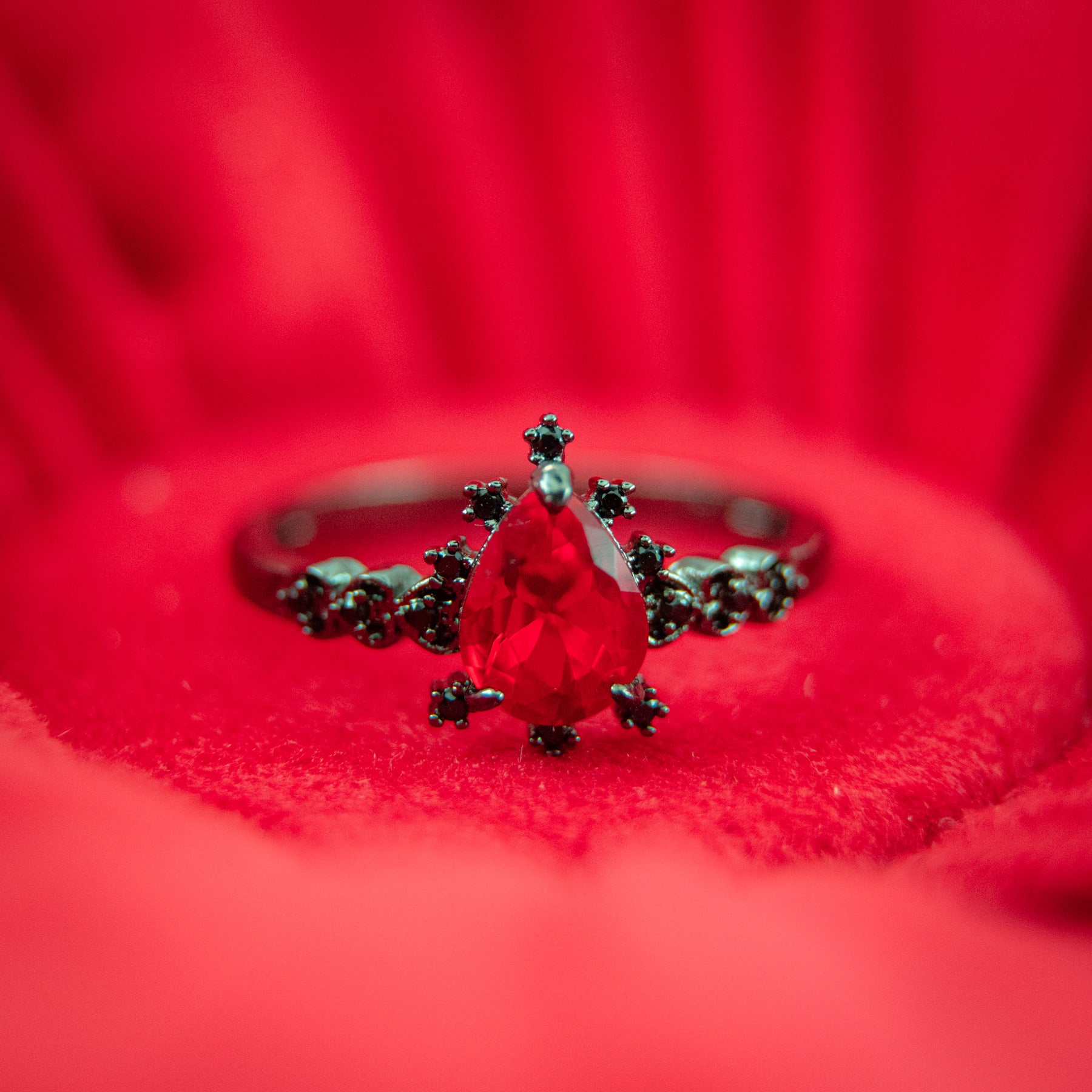 Wicked Love - Jewel Candle