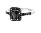 Emerald XOXO Ring